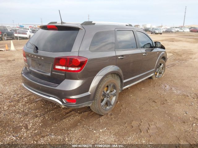 3C4PDCGGXJT507158 Dodge Journey Crossroad
