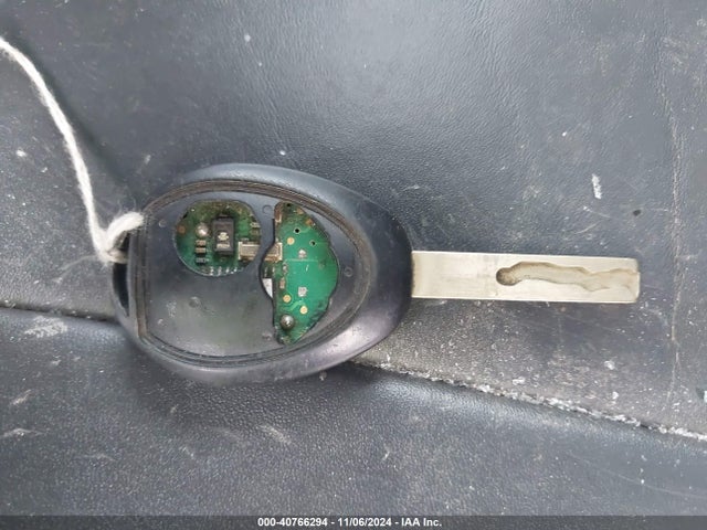 2003 MINI COOPER S WMWRE33453TD73997 Photo 10