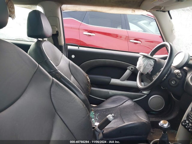 2003 MINI COOPER S WMWRE33453TD73997 Photo 4