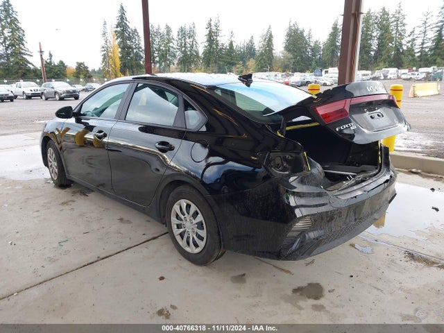 KIA FORTE LX 2023 3KPF24AD1PE568434 Image 3