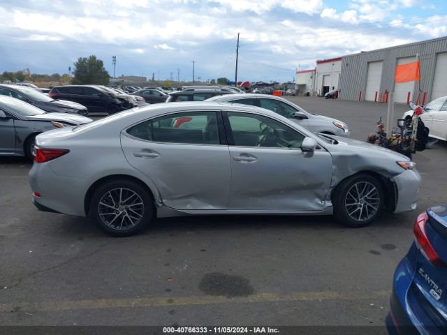 JTHBK1GG5H2256886 Lexus ES 350