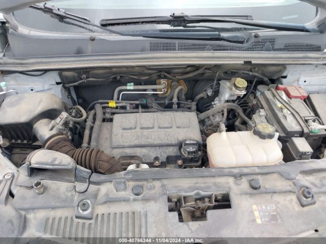 KL7CJKSB9LB329256 Chevrolet Trax Fwd Ls