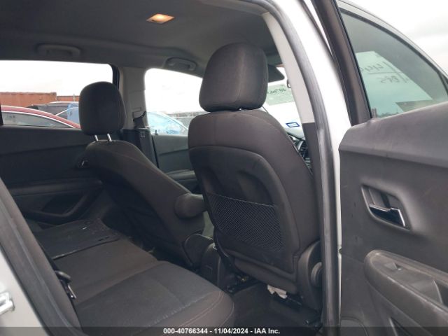 KL7CJKSB9LB329256 Chevrolet Trax Fwd Ls