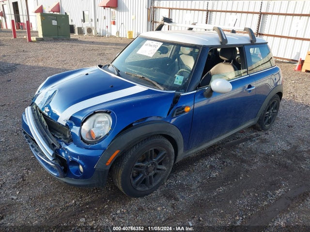 2013 MINI HARDTOP WMWSU3C51DT372373 Photo 1