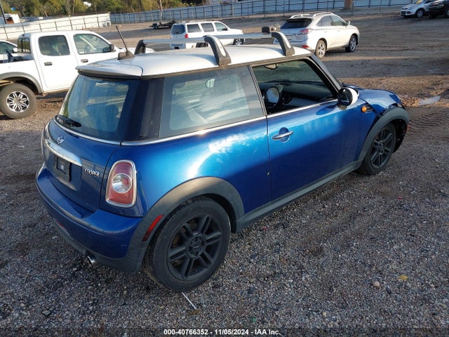 2013 MINI HARDTOP WMWSU3C51DT372373 Photo 3