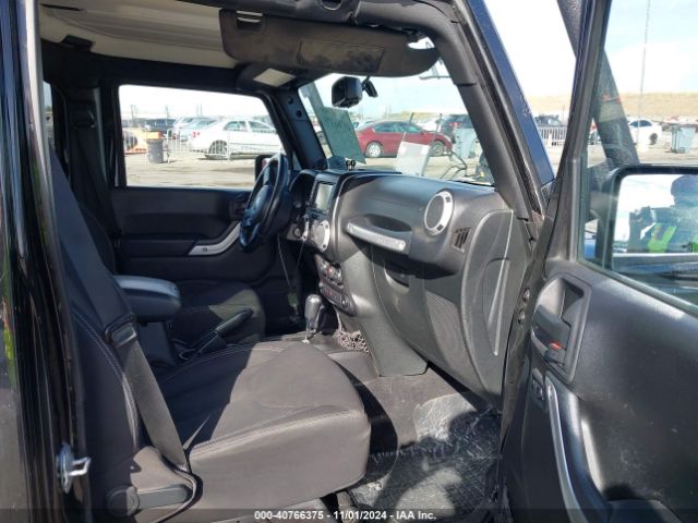 1C4BJWFG7EL310441 Jeep Wrangler Unlimited Rubicon