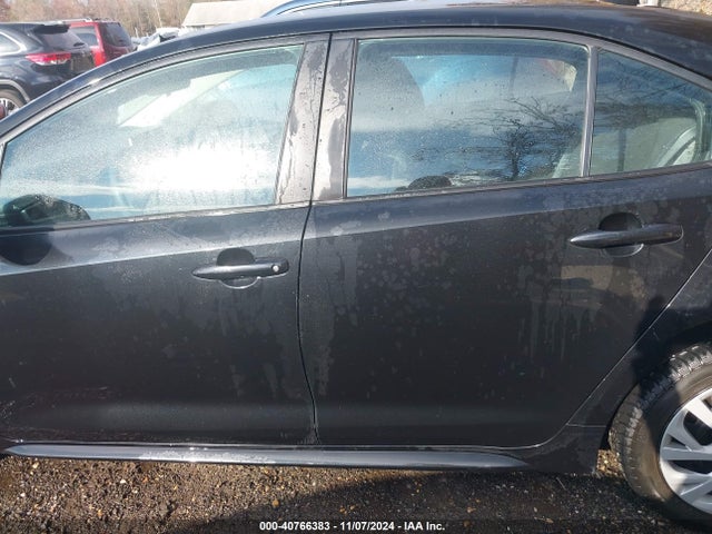 Toyota COROLLA LE 2021 5YFEPMAEXMP177623 Image 14