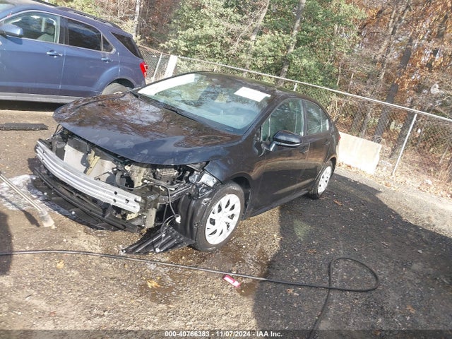 Toyota COROLLA LE 2021 5YFEPMAEXMP177623 Image 2