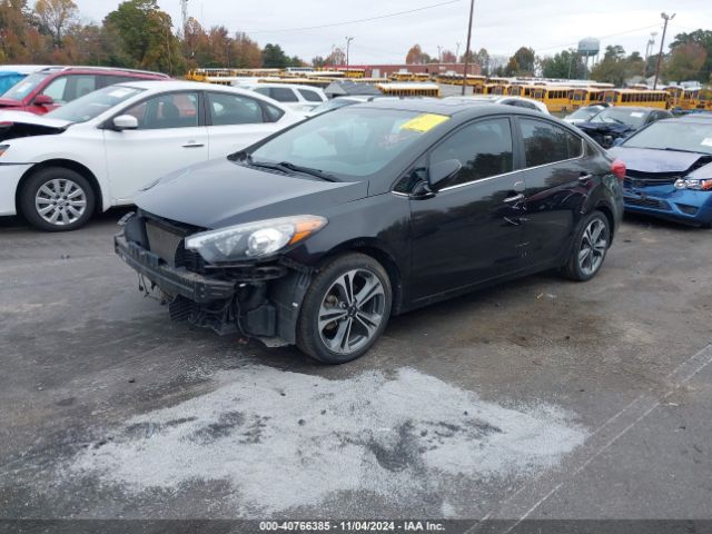 KNAFZ4A83G5522627 KIA FORTE EX
