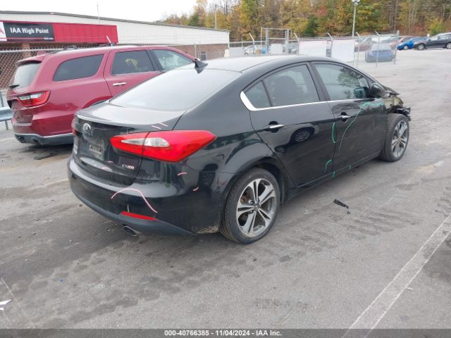 KNAFZ4A83G5522627 KIA FORTE EX