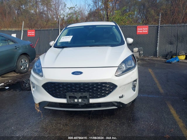 1FMCU9H62LUA55640 Ford ESCAPE SEL