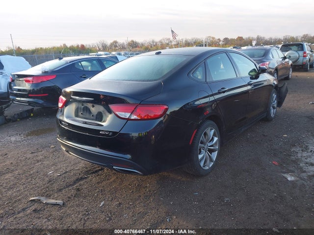 Chrysler 200 S 2015 1C3CCCBG2FN517820 Image 16