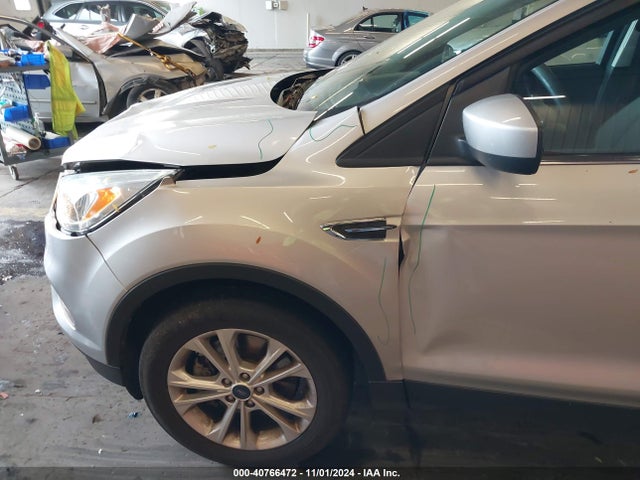 Ford ESCAPE SE 2017 1FMCU9GD4HUA92695 Image 17