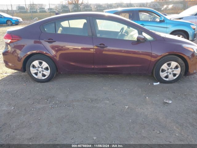 3KPFK4A70JE271527 KIA FORTE LX