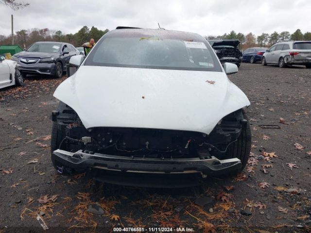 7SAXCDE51PF425260 Tesla Model X Dual Motor All-wheel Drive/standard Range