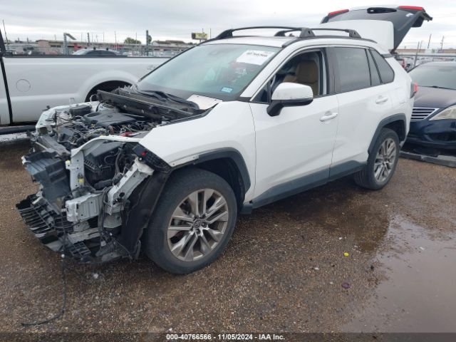 2T3C1RFV6KC024692 Toyota Rav4 Xle Premium