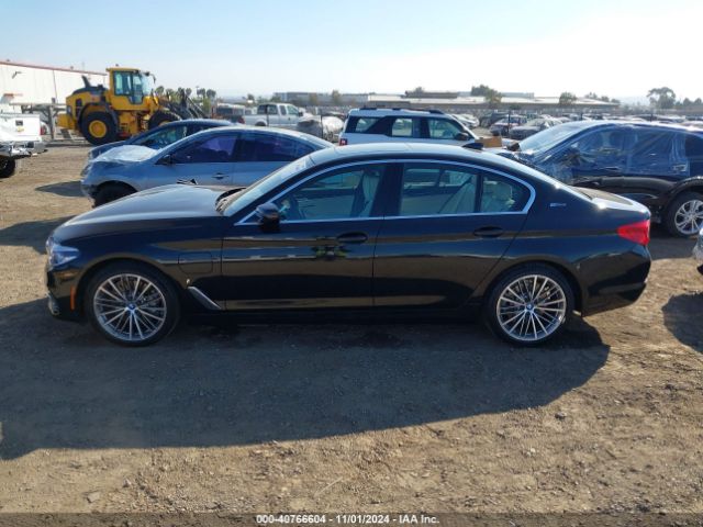 WBAJA9C55KB389882 BMW 530e Iperformance