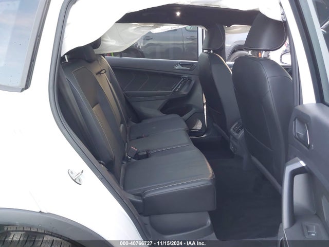 3VV8B7AX4NM138597 Volkswagen Tiguan 2.0t Se R-line Black