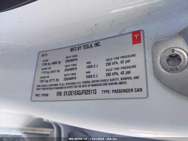 2018 TESLA MODEL 3 5YJ3E1EA3JF025113 Photo 8