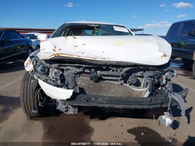 KNAGM4A7XF5661422 KIA Optima Lx