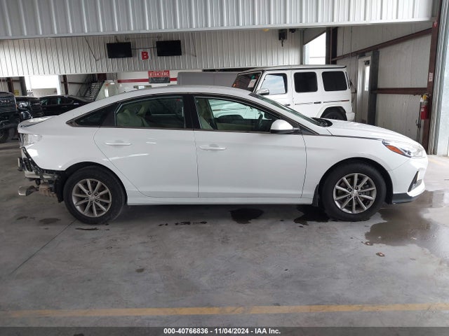 Hyundai SONATA SE 2019 5NPE24AF3KH811856 Image 14