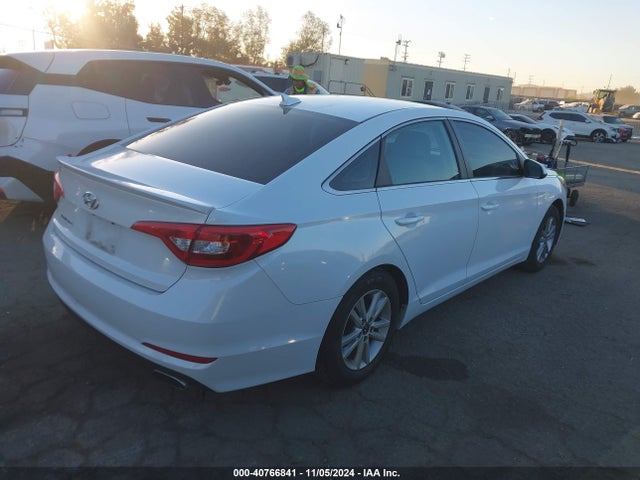 Hyundai Sonata 2016 5NPE24AF4GH405611 Image 4