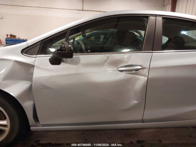 1G1BE5SM5J7121311 Chevrolet Cruze Lt Auto