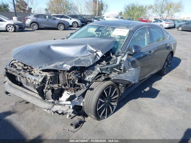 1HGCY2F8XPA038338 Honda Accord Hybrid Touring