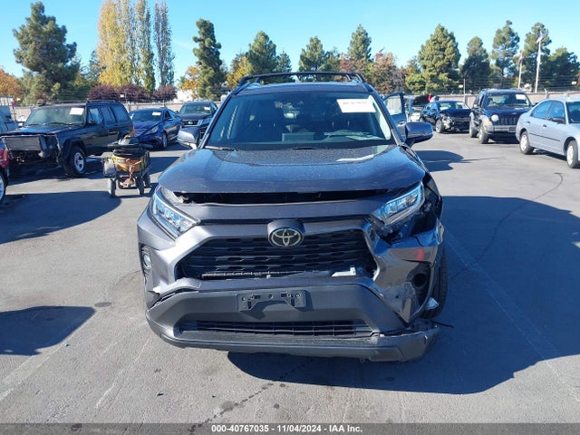 Toyota Rav4 Xle Premium 2020 2T3C1RFV4LW083871 Image 12