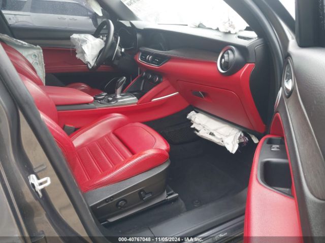 ZASFAKNN1J7B76627 Alfa Romeo Stelvio Ti Sport Awd