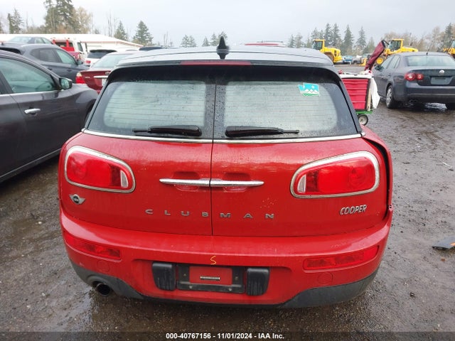 Mini Clubman Cooper 2016 WMWLN5C5XG2E06823 Image 17