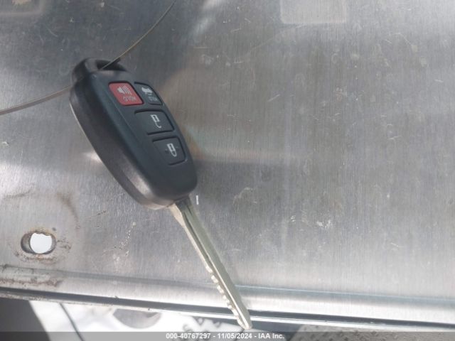 4T4BF1FK6ER375351 Toyota CAMRY LE