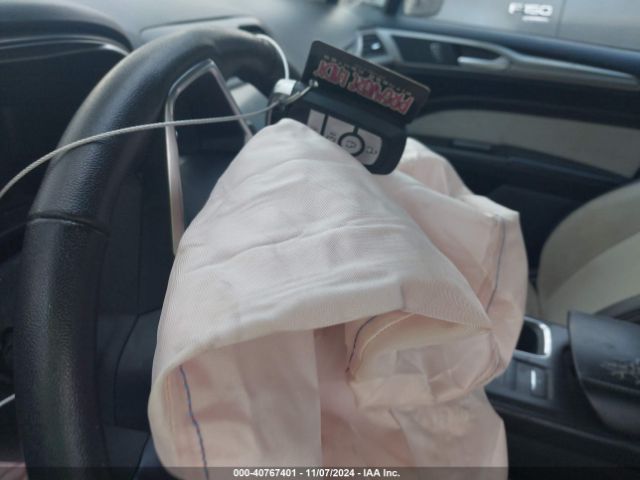 3FA6P0HD6KR229420 Ford FUSION SE
