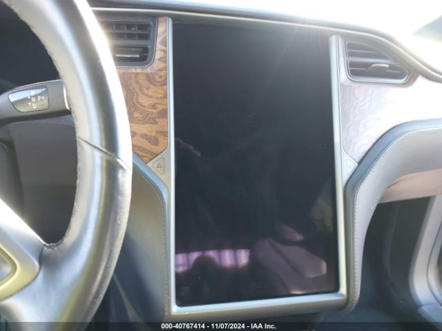5YJXCAE27JF138143 Tesla Model X 100d/75d/p100d