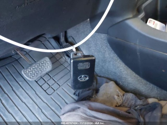 JTDKDTB36F1090232 Toyota Prius C Four