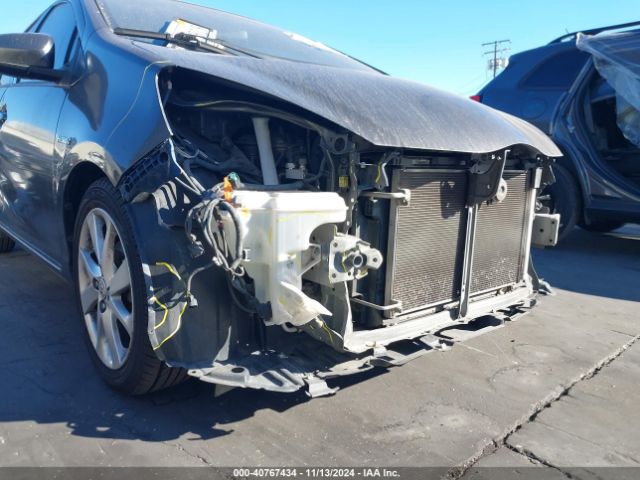 JTDKDTB36F1090232 Toyota Prius C Four