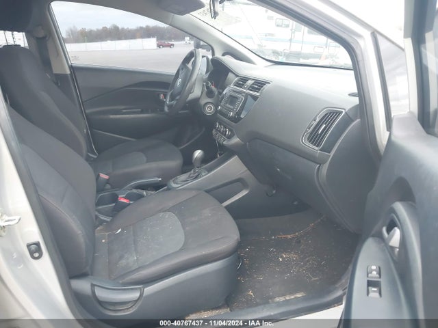 KNADM4A38G6637423 KIA RIO LX