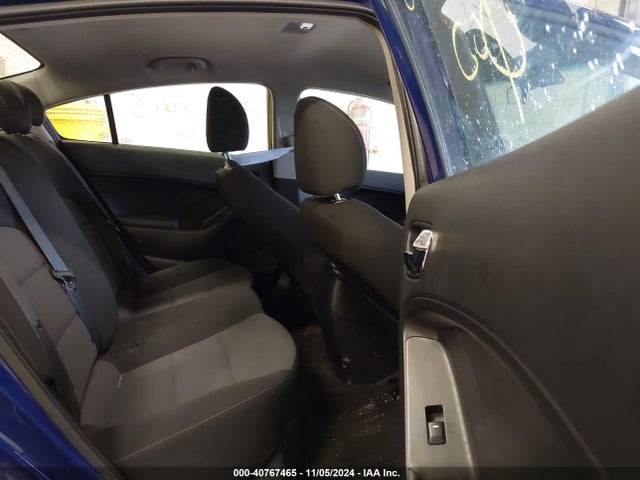 KIA FORTE S 2017 3KPFL4A75HE112803 Image 8