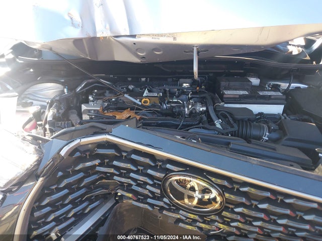 7MUDAABG3RV103279 Toyota Corolla Cross Xle