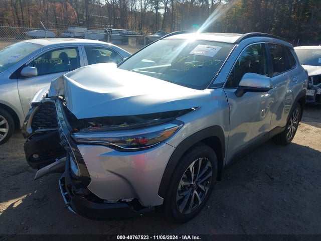 7MUDAABG3RV103279 Toyota Corolla Cross Xle