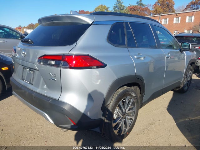 7MUDAABG3RV103279 Toyota Corolla Cross Xle