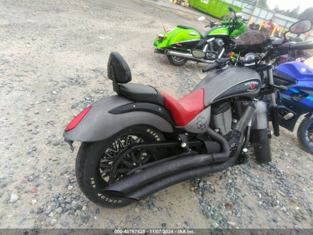 2015 VICTORY MOTORCYCLES GUNNER 5VPLB36N2F3037202 Photo 3