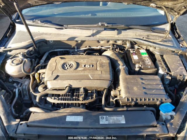 3VW717AU4JM766119 Volkswagen Golf Sportwagen Tsi S