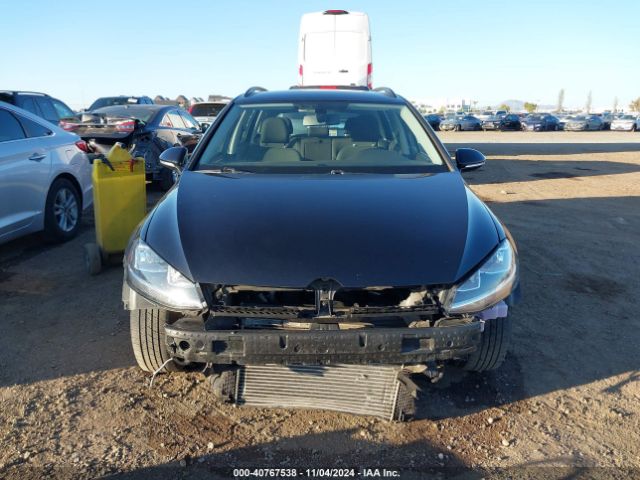 3VW717AU4JM766119 Volkswagen Golf Sportwagen Tsi S