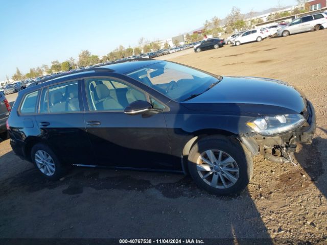3VW717AU4JM766119 Volkswagen Golf Sportwagen Tsi S