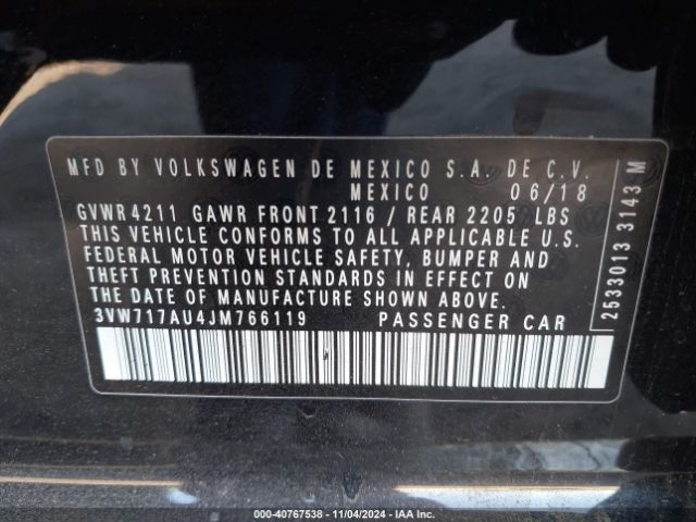 3VW717AU4JM766119 Volkswagen Golf Sportwagen Tsi S