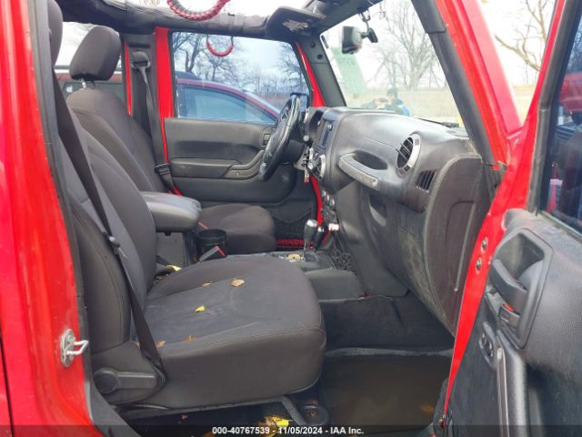 1C4HJWDG9HL551094 Jeep Wrangler Unlimited Sport 4x4
