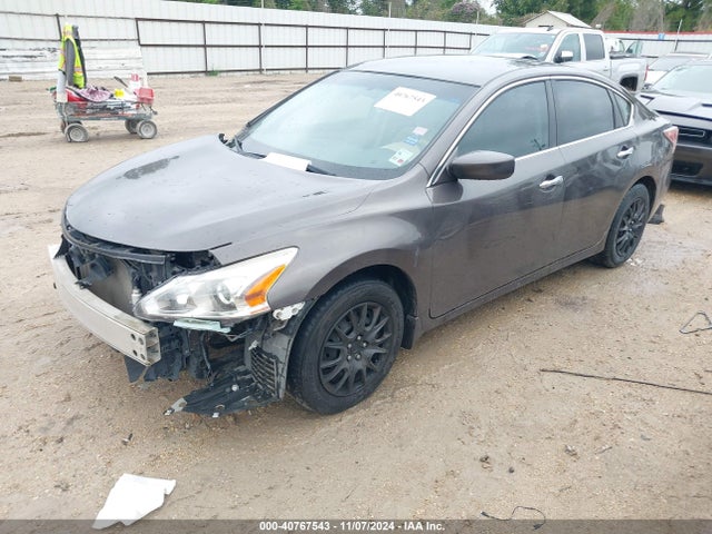 Nissan Altima 2.5 S 2015 1N4AL3AP8FN883291 Image 2