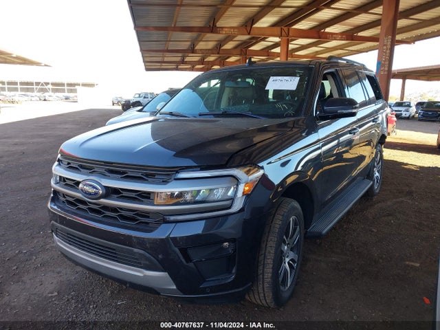 1FMJU1H83REA00773 Ford Expedition Xlt