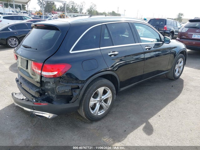 WDC0G4JB2HV009035 Mercedes-Benz GLC 300